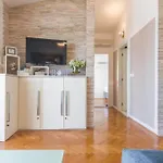 Seaview Karmel 公寓 *