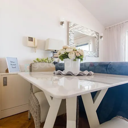 Seaview Karmel Apartman